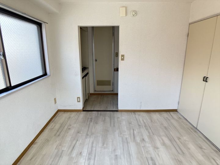 神奈川県相模原市中央区相模原5丁目の賃貸マンションの内装