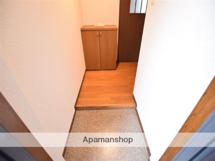 神奈川県相模原市南区東林間2丁目の賃貸マンションの玄関