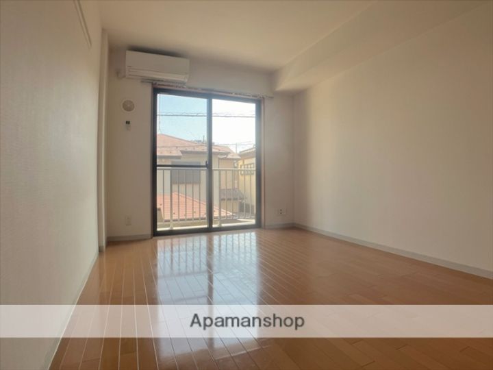 グランドソレーユの居間