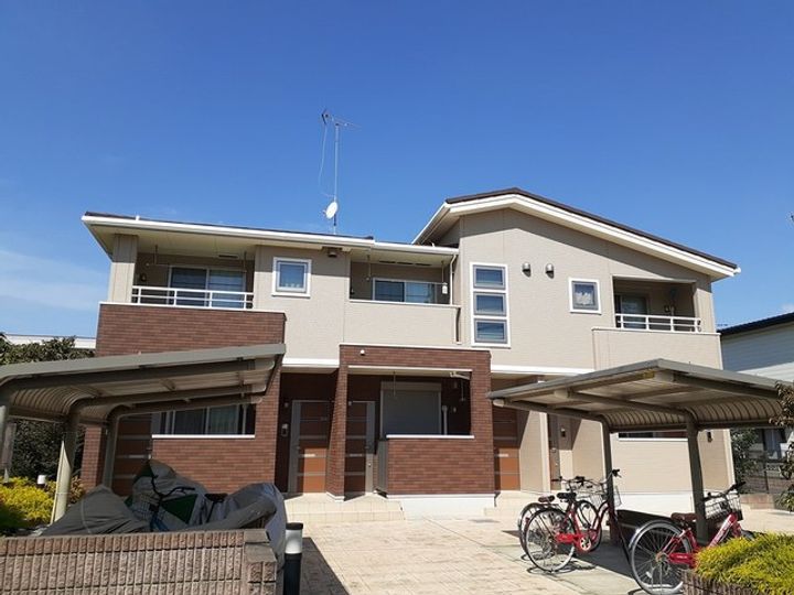 ヴァンベール シャテーニュA棟の外観