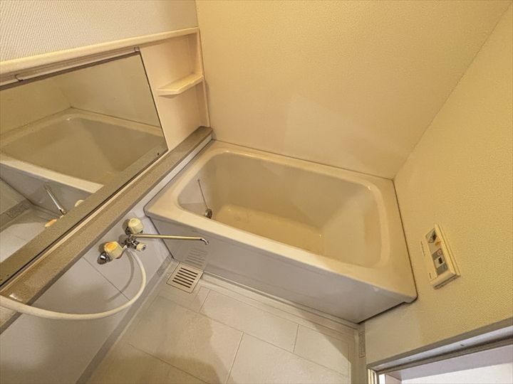 東京都町田市中町1丁目の賃貸マンションの風呂