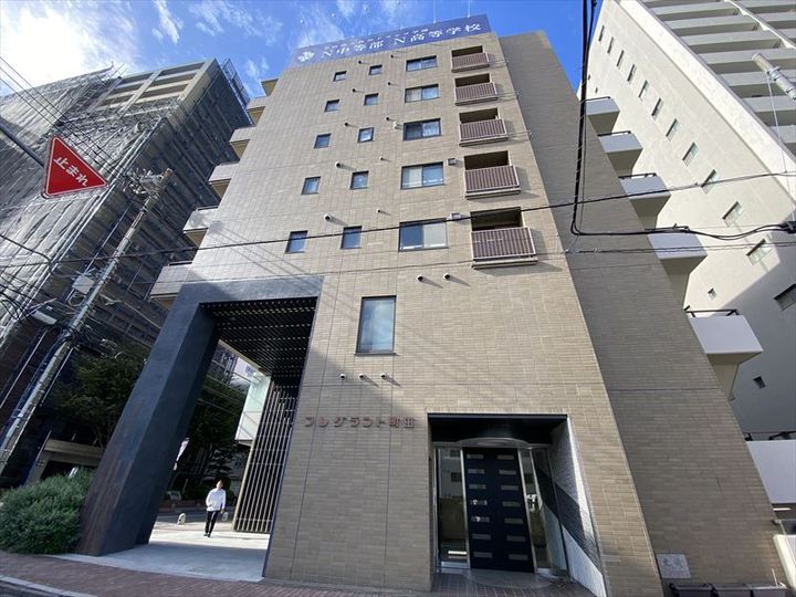 東京都町田市中町1丁目の賃貸マンションの外観