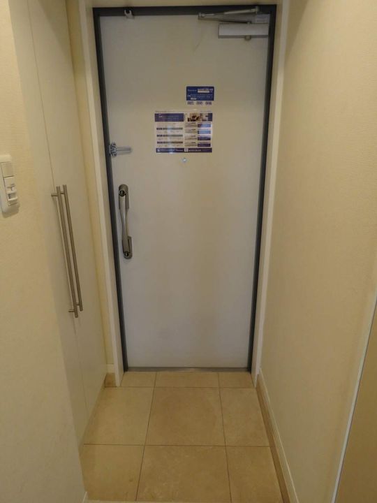 レジディア蒲田Ⅲの玄関