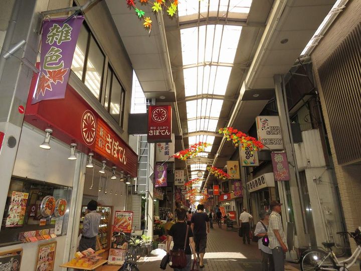 レオネクストロリエンテの周辺