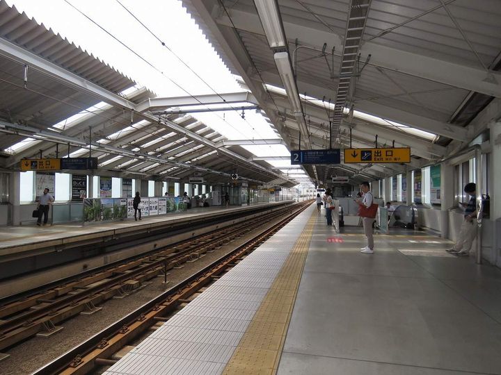 レオネクストロリエンテの周辺