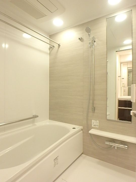 東京都港区高輪1丁目の賃貸マンションの風呂