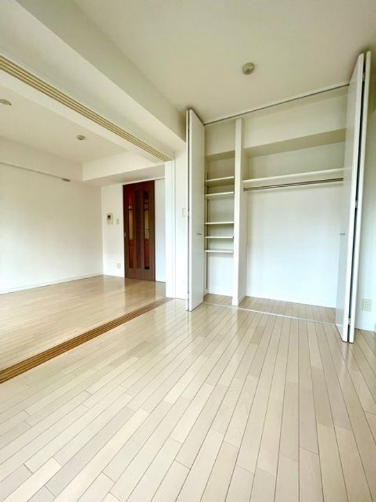 レジディア秋葉原の居間