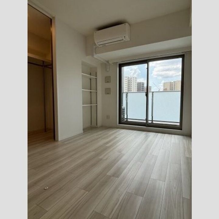 ミリアレジデンス根岸柳通りの居間