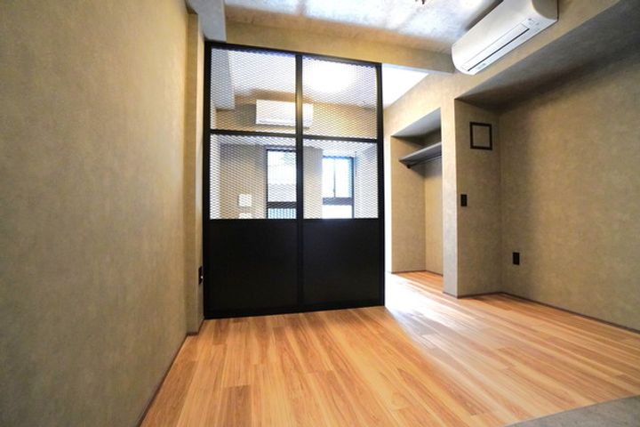 ザ・ライオンズフォーシア外神田の居間