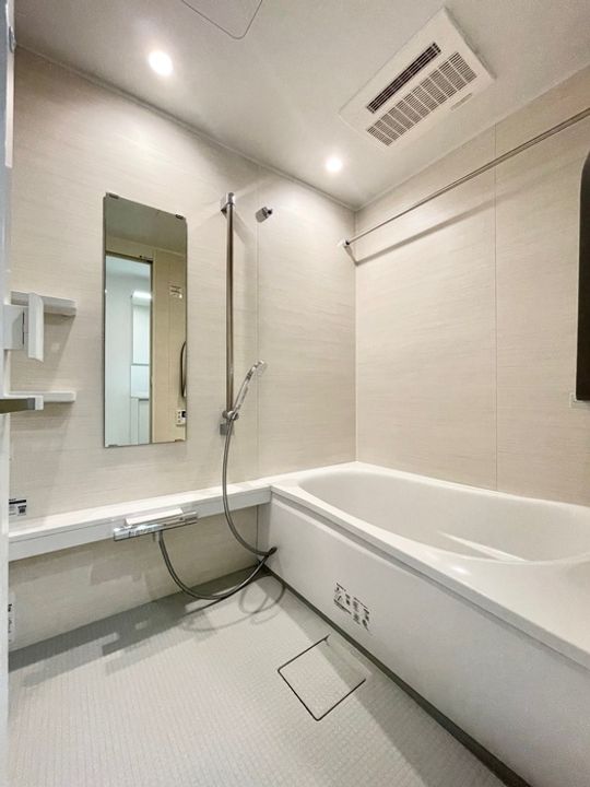 カスタリア旗の台0202の内装