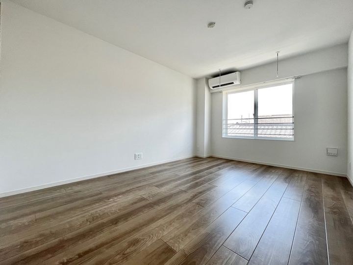 カスタリア旗の台0202の内装