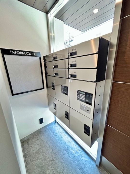 カスタリア旗の台0202の内装