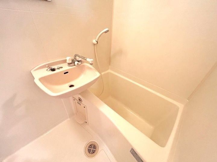 POWER HOUSEBO605号室の風呂