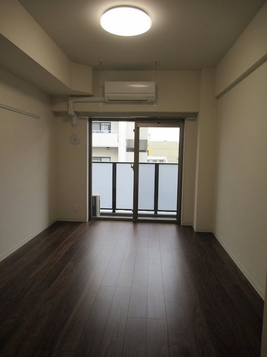 MAXIV西大島608号室の居間