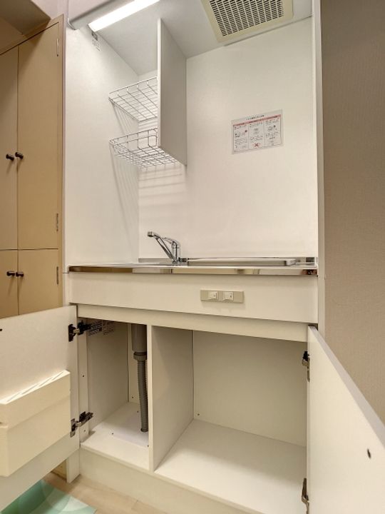 東京都大田区仲六郷1丁目の賃貸マンションのキッチン