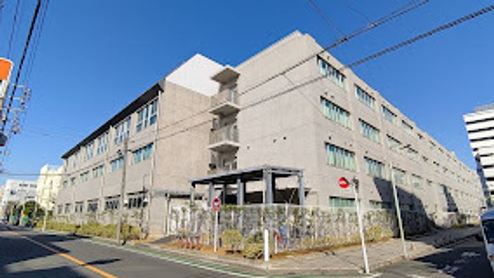 イスフールの周辺