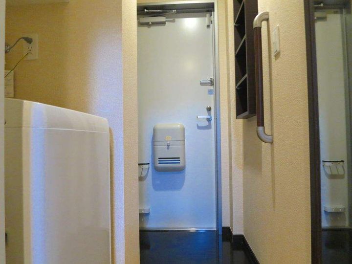 レオネクストマードレの玄関