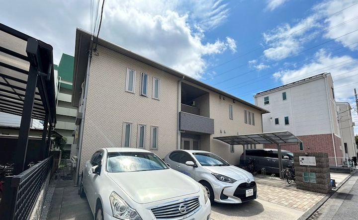 ドマーニ川崎204号室の外観