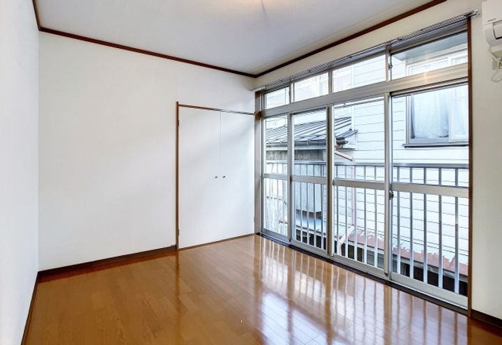 東京都大田区矢口2丁目の賃貸アパートの居間