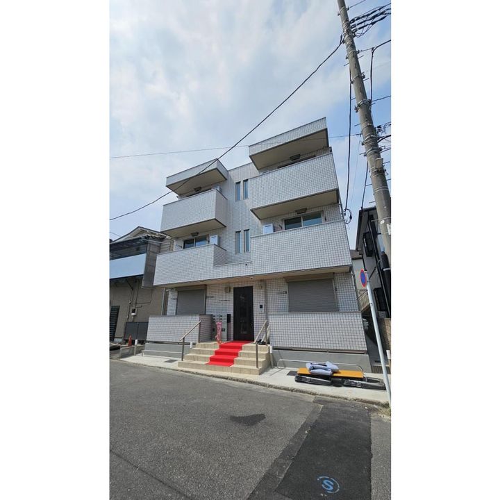 ベルヴィル殿町Ⅲ202号室の外観