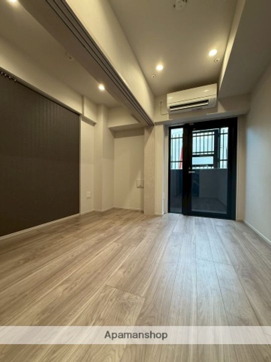 東京都品川区東大井3丁目の賃貸マンションの居間