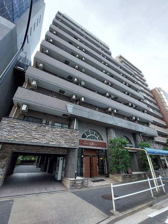 東京都港区芝3丁目の賃貸マンションの外観