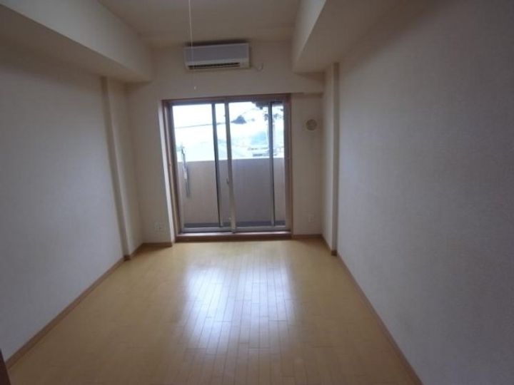 東京都大田区南馬込6丁目の賃貸マンションの居間