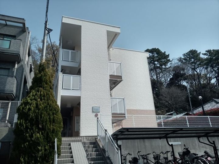レオパレスグレース クレストⅠの外観