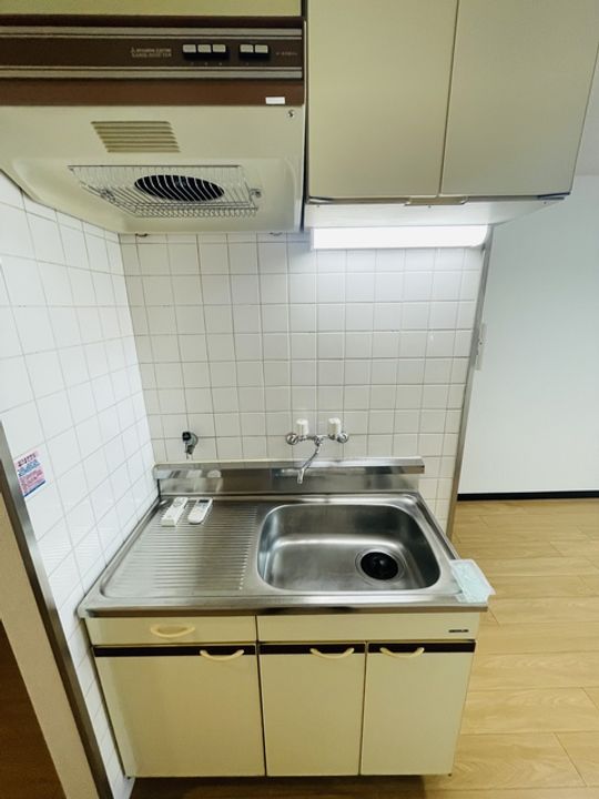 東京都港区芝大門1丁目の賃貸マンションのキッチン