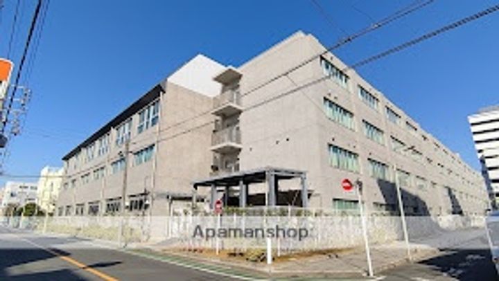 イスフールの周辺