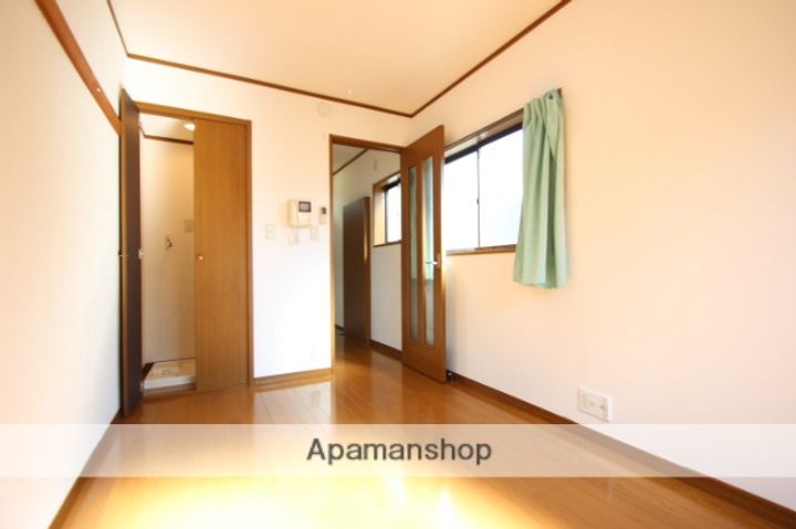 クロスハイツの居間