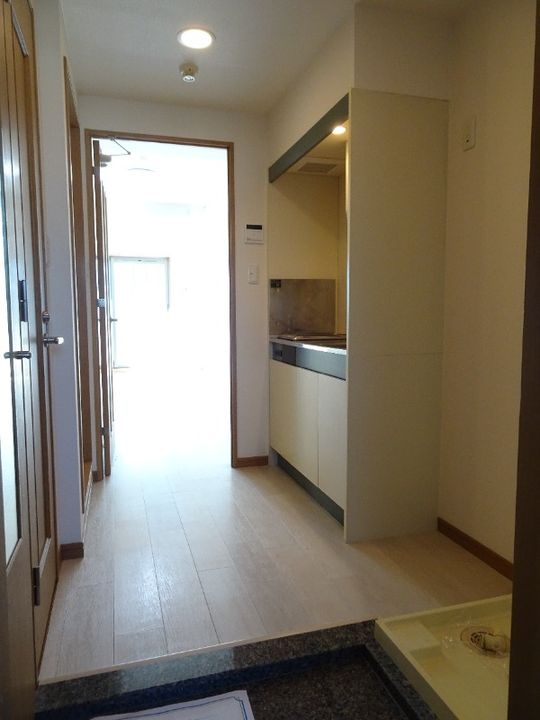 ダイヤマンションの玄関