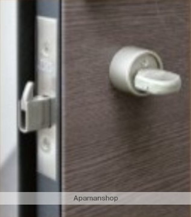 ブライズ大島604の玄関