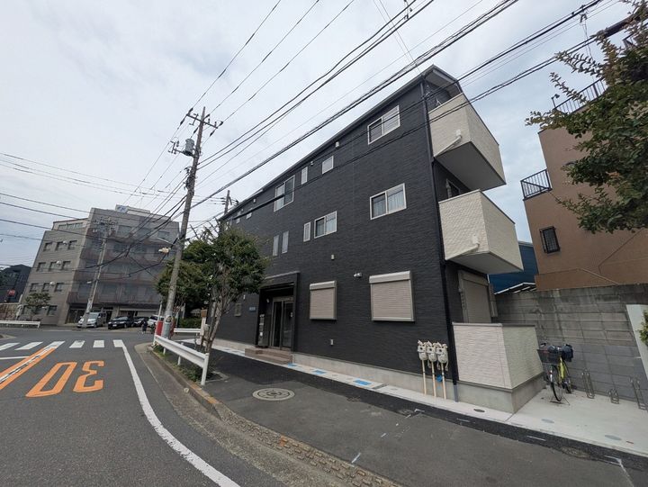 ナシオン平井301の外観