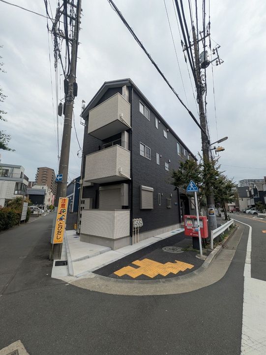 ナシオン平井301の外観