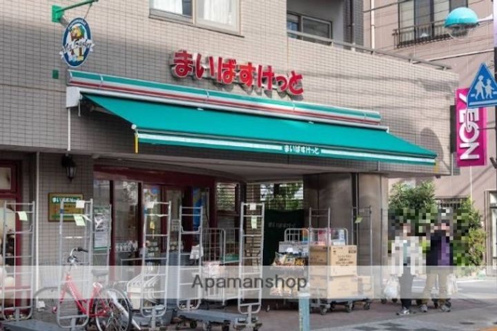メゾンロシェの周辺