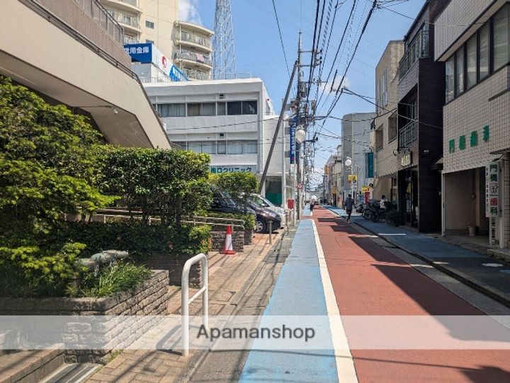 GRANDE TAKASAGOの周辺