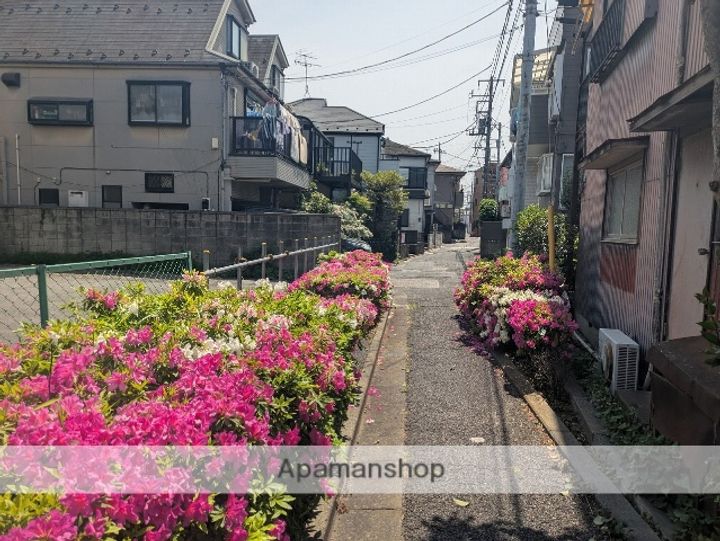 GRANDE TAKASAGOの周辺