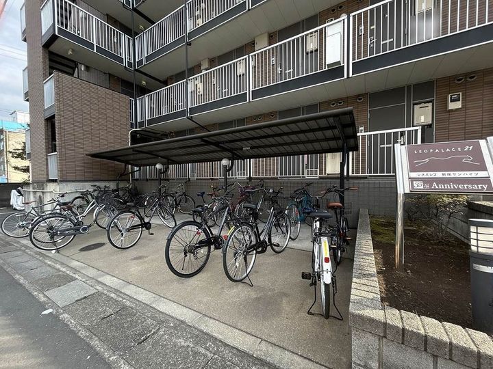 レオパレス新座サンハイツの外観