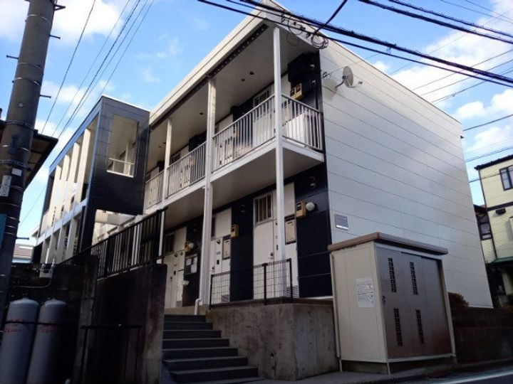 レオパレス城の外観