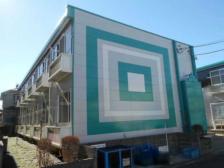 レオパレスレザンの外観