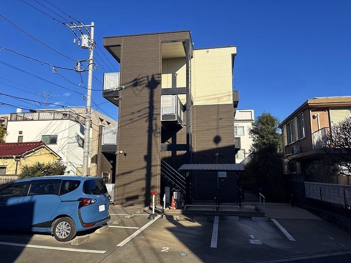 レオパレスKIMISUNの外観