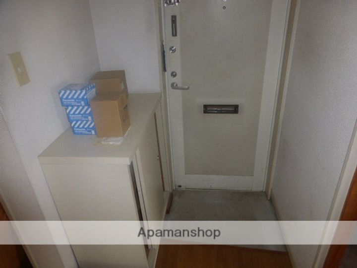 コーポ南202の玄関