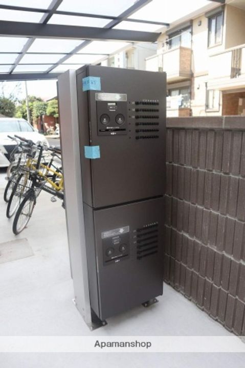 プチマルーンの外観