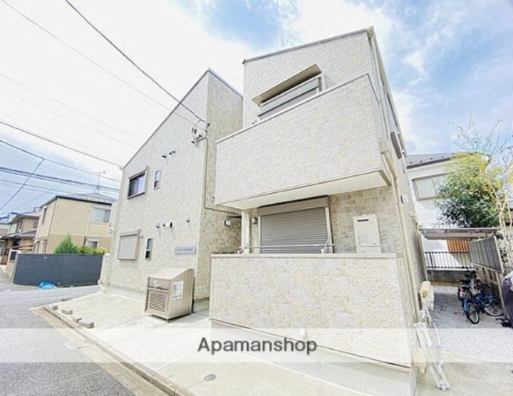 メープル大泉学園町102の外観
