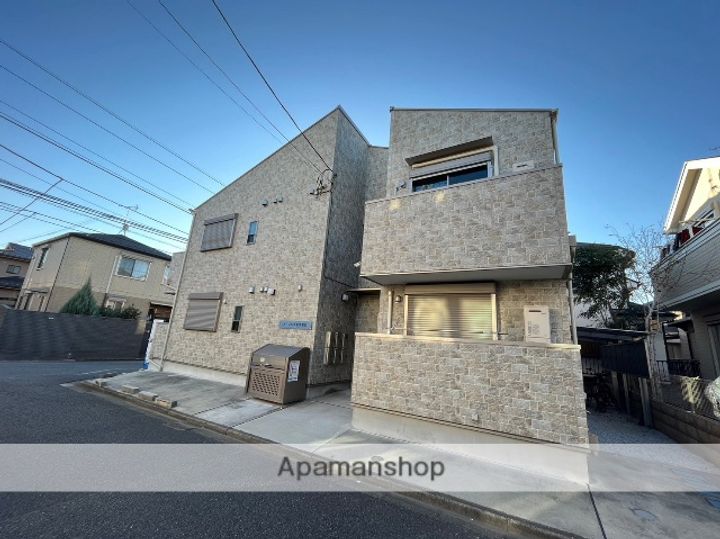 メープル大泉学園町102の外観