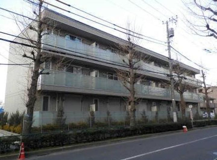 バラディー伏見の外観