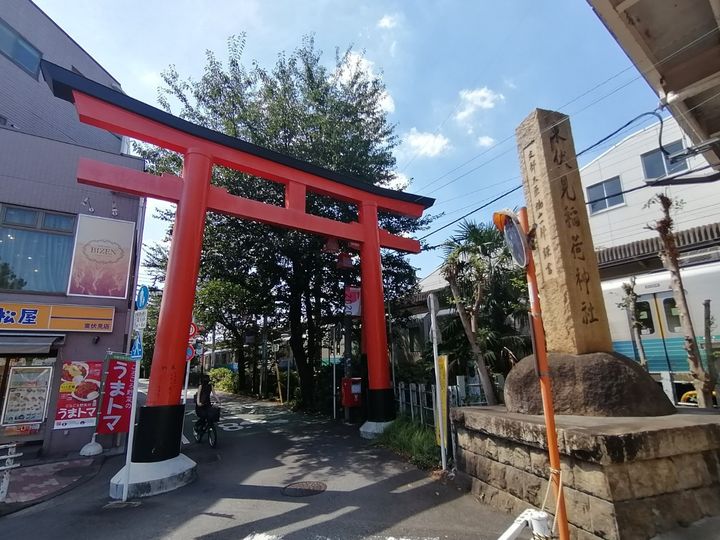 バラディー伏見の周辺