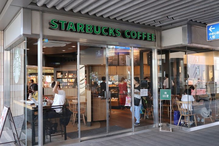 ウィルモア・モナリエ モナリエの周辺