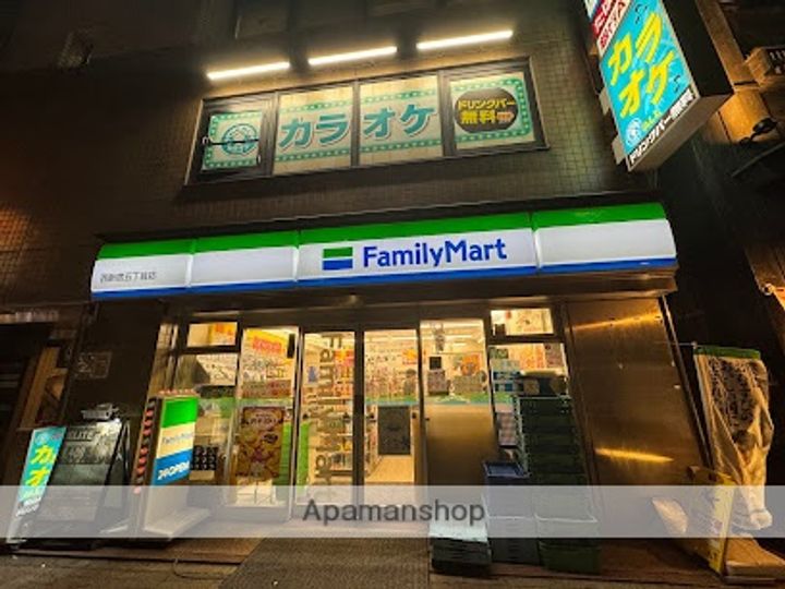 レヴィールシティ西新宿の周辺